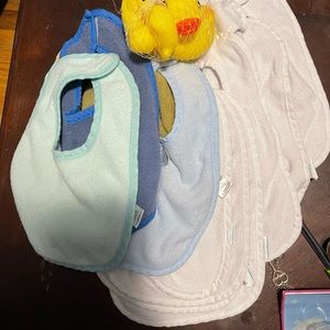 Baby bibs pack of 16 and bath duckies